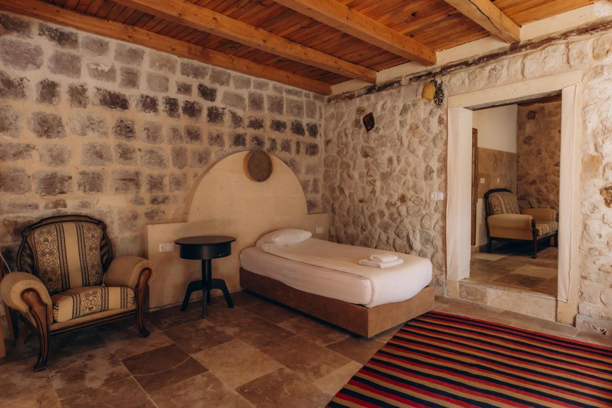 Anatolia Raymonde Cave House Hotel Üçhisar Exterior foto
